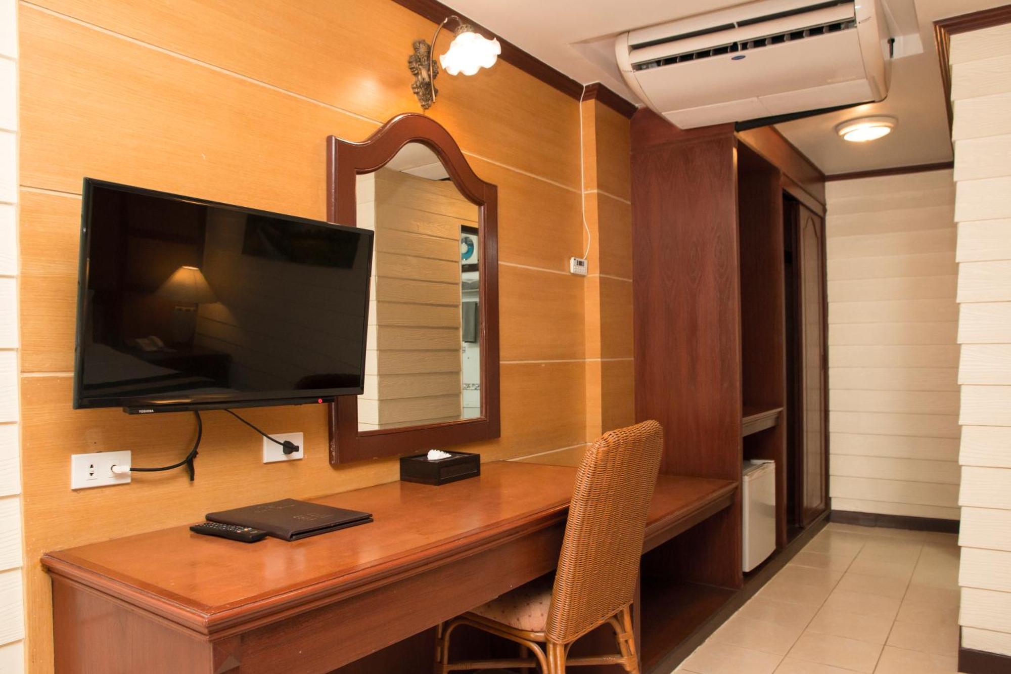S Lodge Pattaya Formally Sabai Lodge מראה חיצוני תמונה