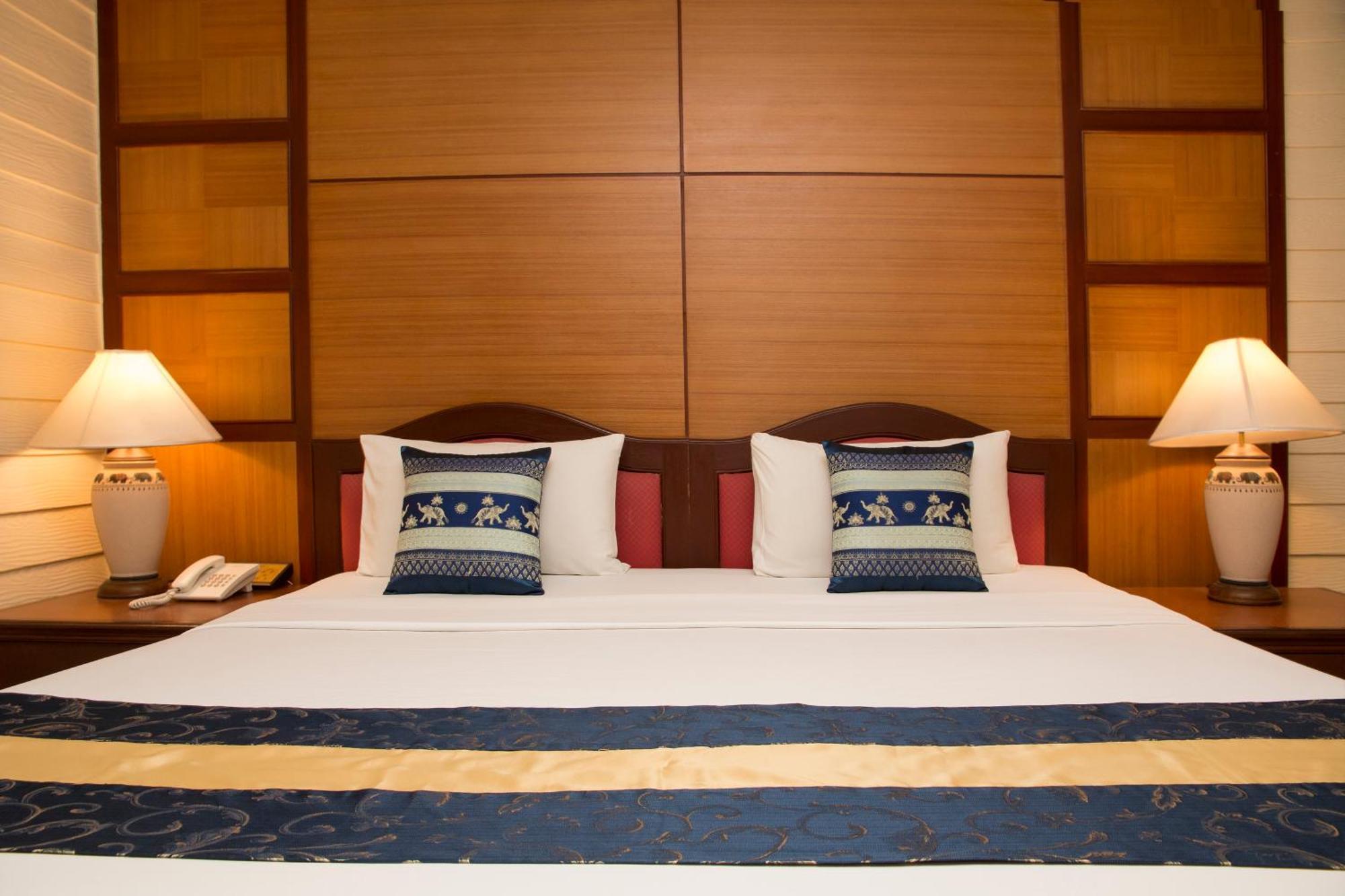S Lodge Pattaya Formally Sabai Lodge מראה חיצוני תמונה