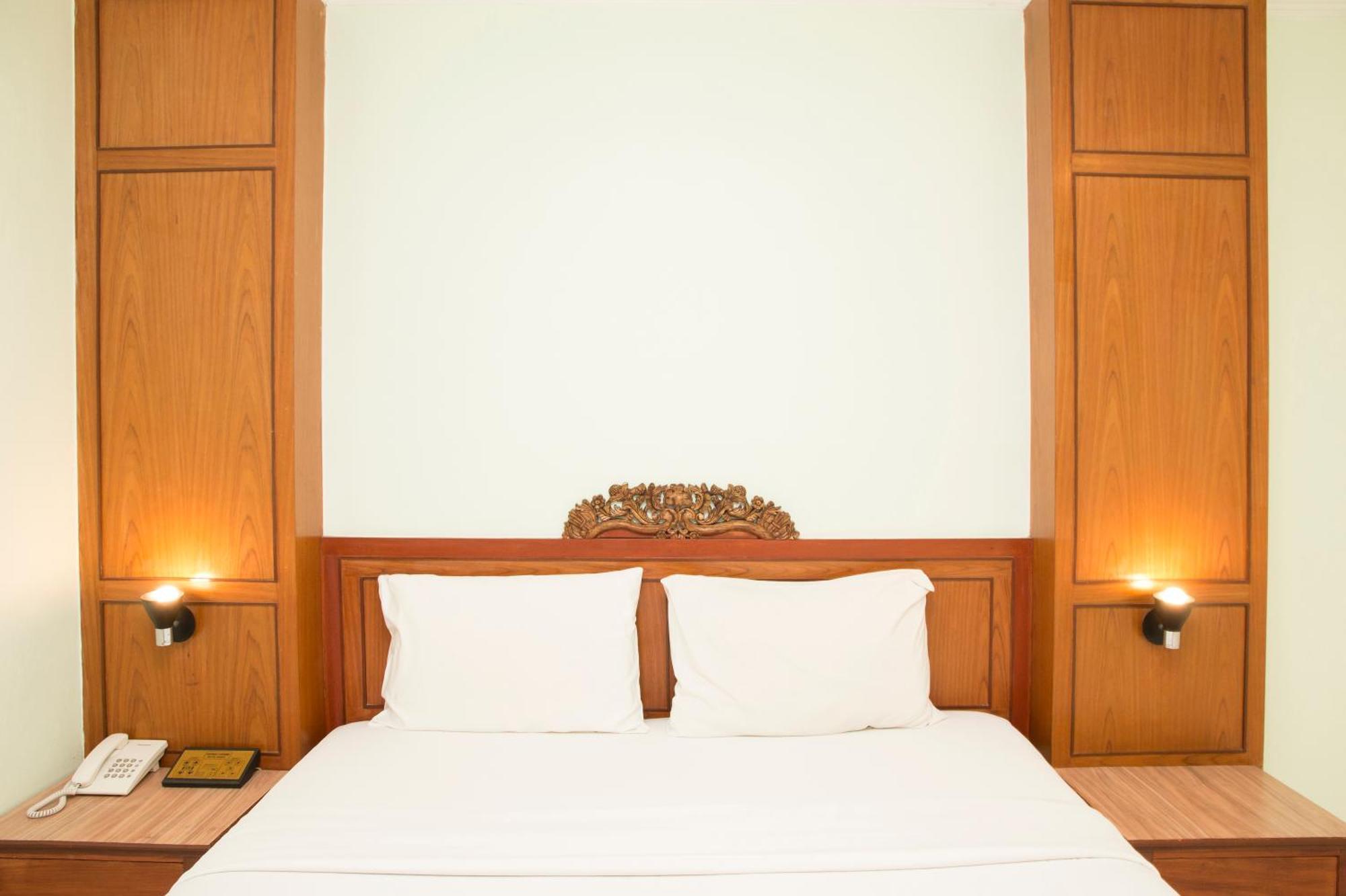 S Lodge Pattaya Formally Sabai Lodge מראה חיצוני תמונה