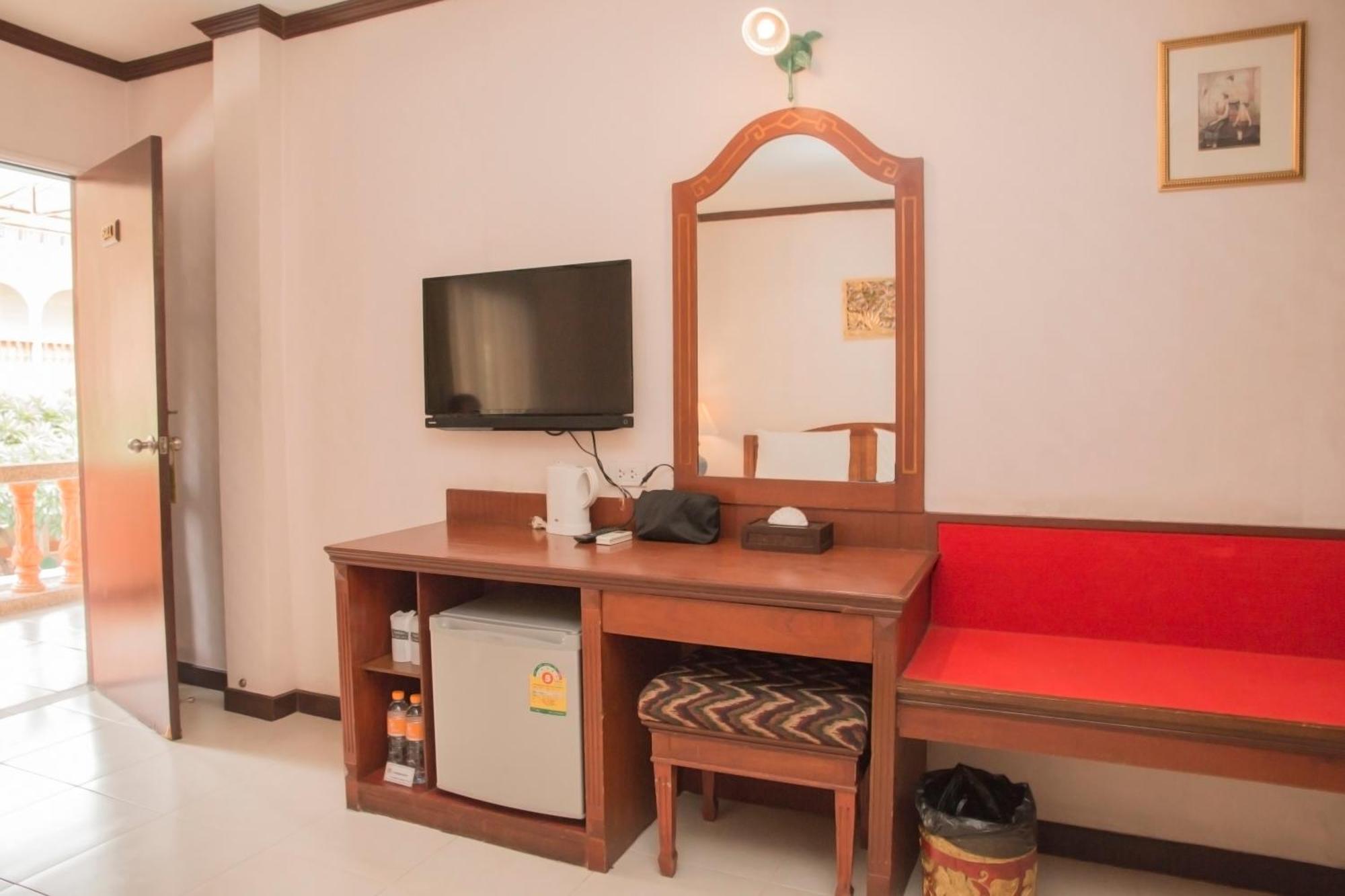 S Lodge Pattaya Formally Sabai Lodge מראה חיצוני תמונה